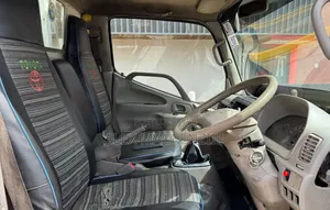 Toyota Dyna 2006 Lori Ndogo