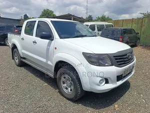 Toyota Hilux Double Cab 2016