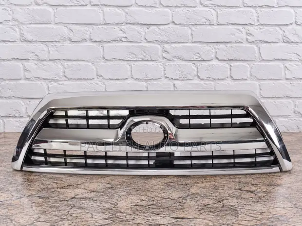 Chrome Front Grille for Toyota Surf RZN215/KDN215 (2006-2009) - 1