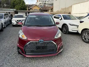 Toyota Sienta 1.5 Hybrid FWD 2020 Maroon