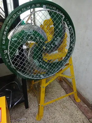 Brand New 3-Blade Rotary Chaff Cutter