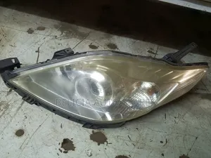 Mazda Premacy 2010 Headlights (Non-Xenon)