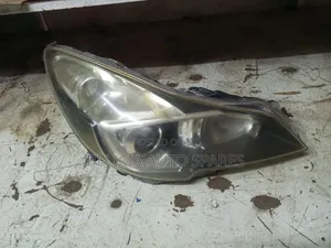 Subaru BR9 Legacy Xenon Headlight (Used)