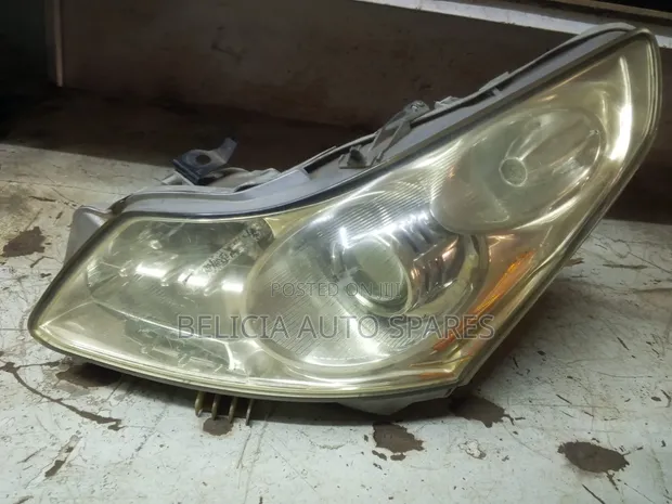 Nissan Skyline Xenon Headlight (Used) - 1
