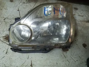 Nissan X-Trail NT31 Non-Xenon Headlight (Used)