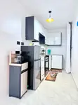 Nyumba ya Airbnb ya Chumba 1 Utawala | WiFi, Netflix & Parking - 5