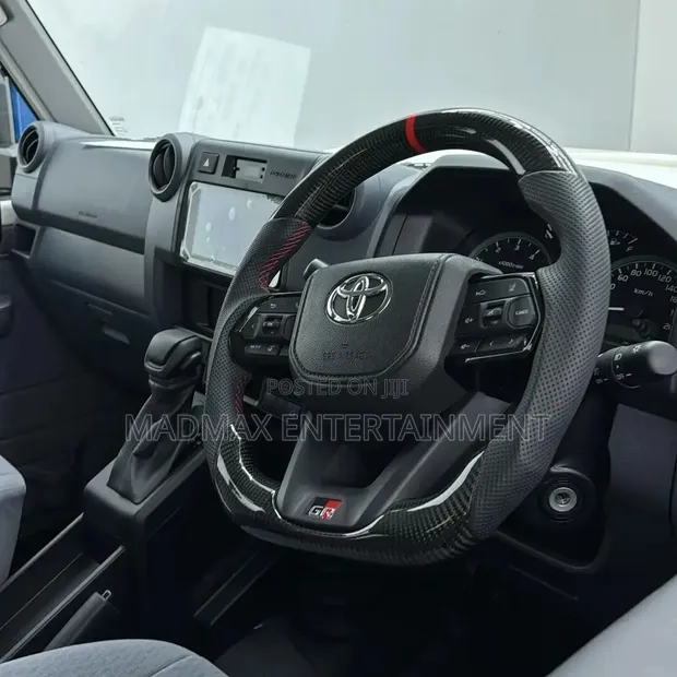 GR Style Carbon Fiber Steering Wheel for Toyota Land Cruiser 70/76/79 - 1