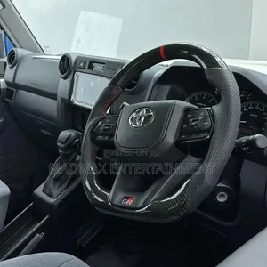 GR Style Carbon Fiber Steering Wheel kwa Toyota Land Cruiser 70/76/79