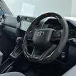 GR Style Carbon Fiber Steering Wheel kwa Toyota Land Cruiser 70/76/79 - 1