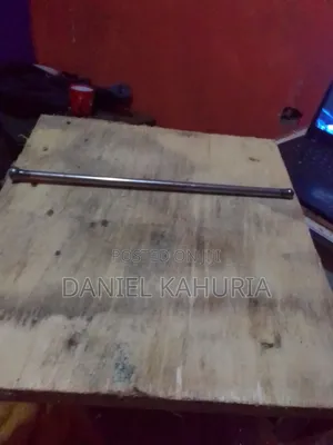Engine Valve Pushrod - Good Condition