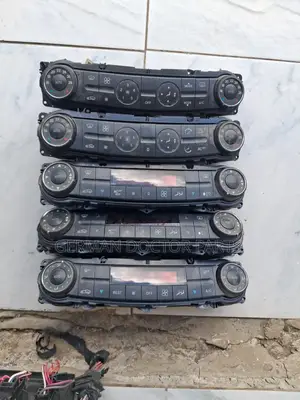 Mercedes-Benz W211 E-Class AC Climate Control Module