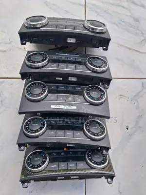 Mercedes-Benz W204 AC Climate Control Module (2008-2015)
