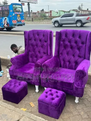 Simple King Seater Chair - Brand New