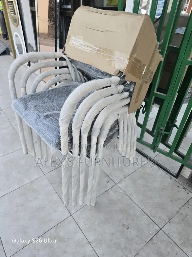 Boss Office Products Salon Chair - Brand New - 1