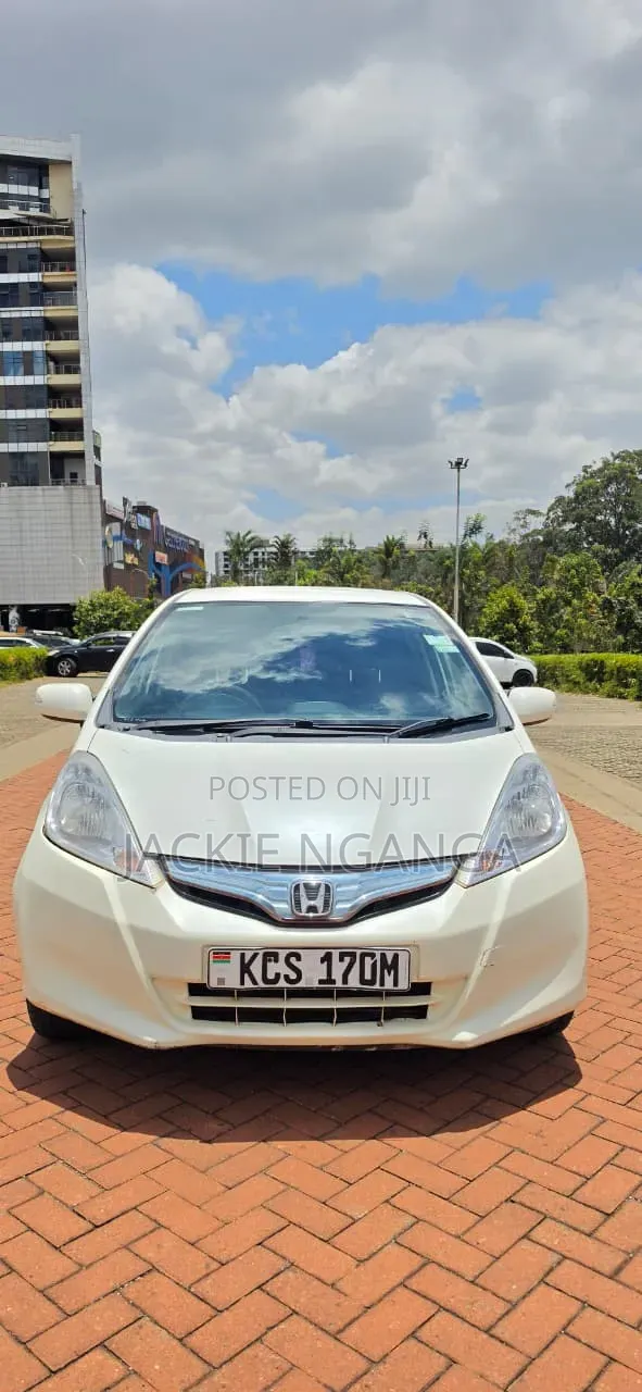 Honda Fit Hybrid 2012 - 1