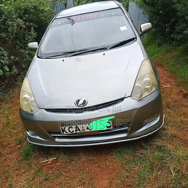 Toyota Wish 2WD 1800cc - 1