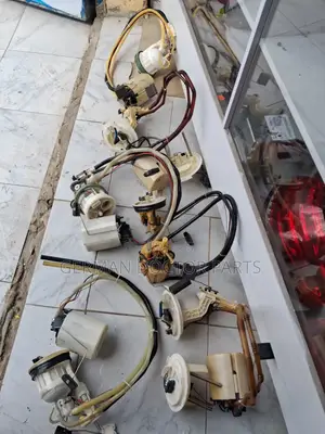 Assorted Fuel Pumps for Mercedes-Benz