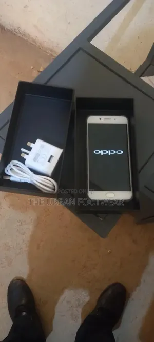 Oppo R9s - Used