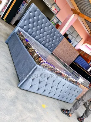 Kitanda cha Grey Chesterfield - 5x6