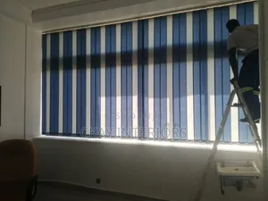 Vertical Window Blinds kwa Ofisi