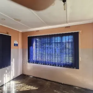 Horizontal Office Blinds - Mpya Kabisa