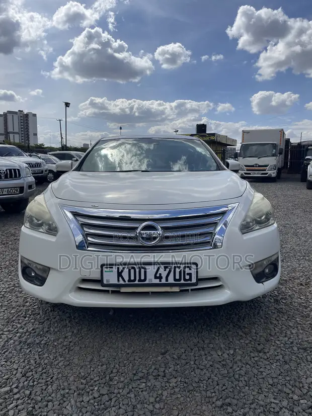 Nissan Teana 2014 Nyeupe - 1
