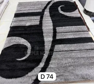 7x10 Shaggy Carpet - Home Interiors