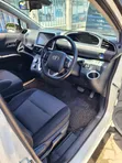 Toyota Sienta 1.5 AWD Hybrid 2019 - 3