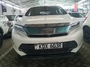 Toyota Harrier 2019 Nyeupe