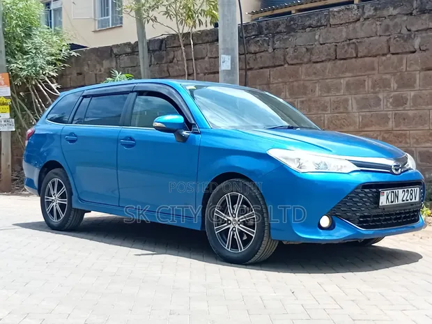 Toyota Corolla Fielder 1.5 Petrol FWD 2015 - Blue - 1