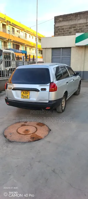 Nissan Advan 2003 Nyeupe