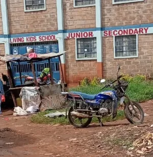 Kitalu cha Eka 1/4 Githurai 44 Mtaa wa Kamiti