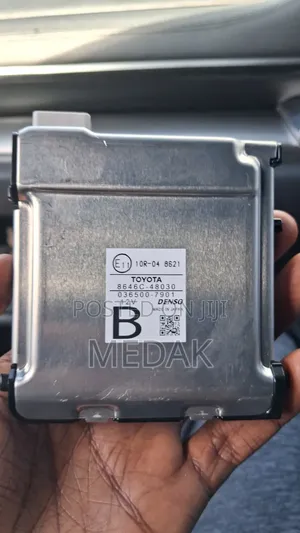 Toyota Harrier Lane Assist Windscreen Camera