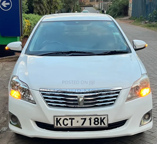 Toyota Premio 1.8 FWD 2013 Pearl - 1