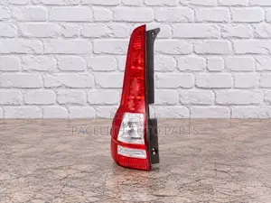 Depo Tail Lamp kwa Honda CR-V RE3 (2006-2011)