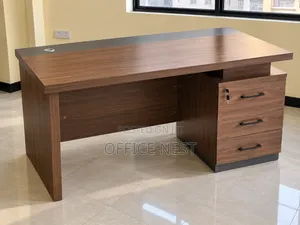 Executive Office Desk with 3 Lockable Drawers
