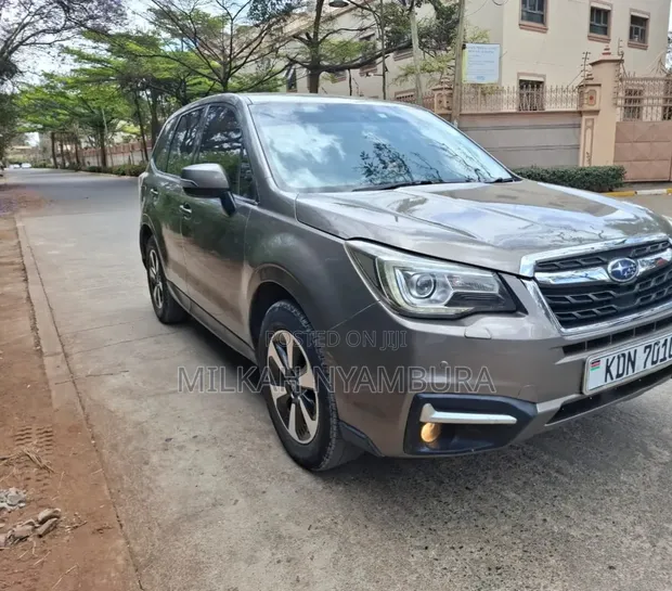 Subaru Forester 2016 Gray - 1