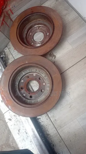 Diski za Nyuma za Subaru Legacy BH5 (Zilizotumika)