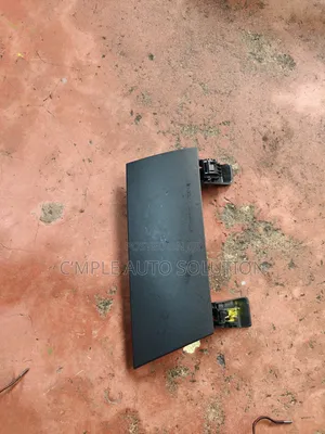 Toyota Noah 2005 Dashboard Glove Box Door