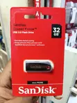 SanDisk Cruzer Force 32GB USB 2.0 Flash Drive - 4