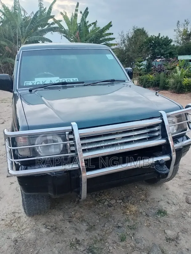 Mitsubishi Pajero 2006 Black - 1