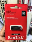 SanDisk Cruzer Force 32GB USB 2.0 Flash Drive - 1