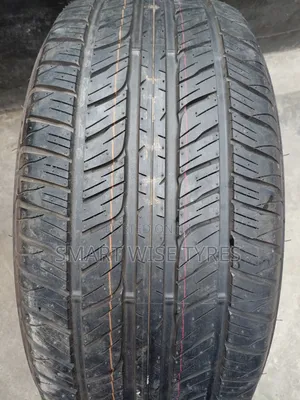 285/50R20 Dunlop Grandtrek PT2A Tires