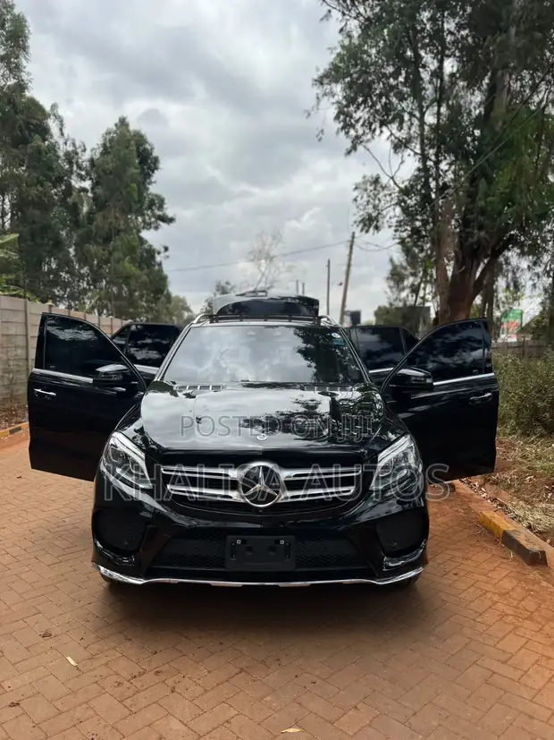 Mercedes-Benz GLE-Class 2018 Black - 1