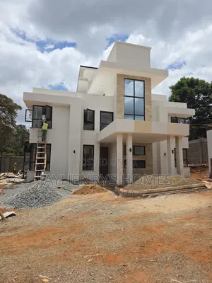 Newly Built 4-Bedroom House with DSQ in Ridgeways