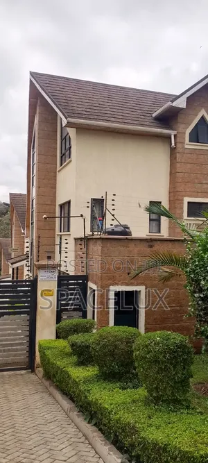 Townhouse/Terrace ya Vyumba 5 Lavington, Muthangari Inauzwa