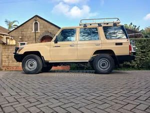 Toyota Land Cruiser J76 2018 Beige