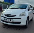 Toyota Ractis 2010 Nyeupe - 3