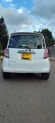 Toyota Ractis 2010 Nyeupe - 4