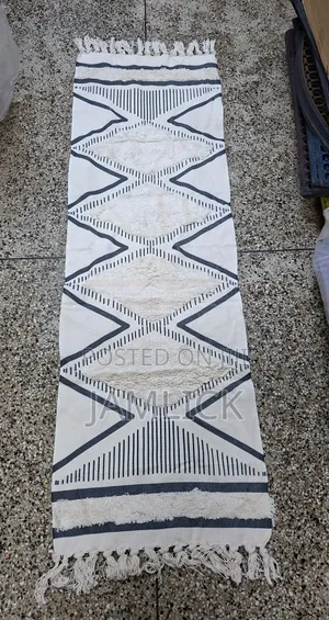 Cotton Linen Mat with Tassels 60x180cm